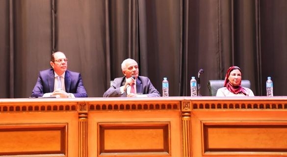  وزير التربية والتعليم: خريجو المبادرة الرئاسية نواة التطوير المنشود في إدارة المدارس