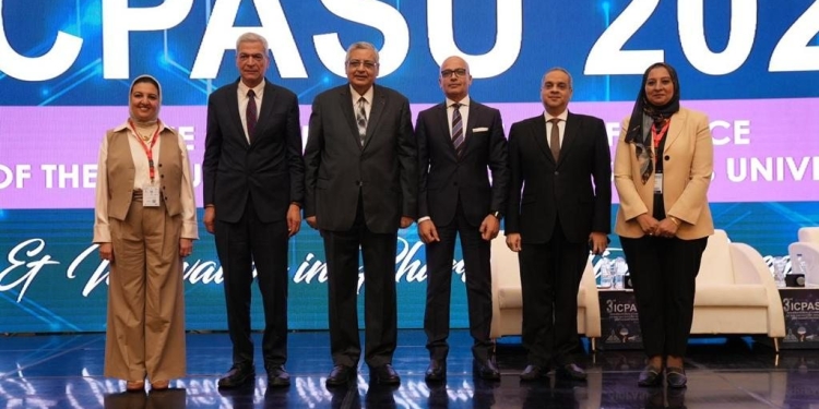 هيئة الدواء المصرية تشارك في المؤتمر الدولي لصيدلة عين شمس