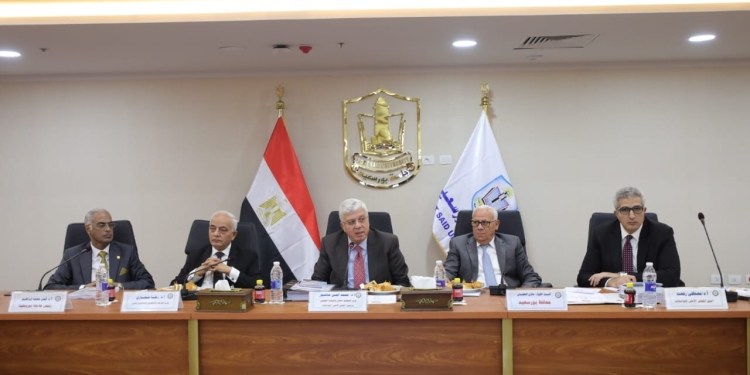 إنشاء منصة إلكترونية بالمجلس الأعلى للجامعات لمتابعة الأنشطة والخدمات التعليمية بالجامعات