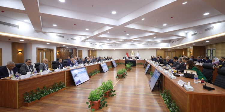 إنشاء منصة إلكترونية بالمجلس الأعلى للجامعات لمتابعة الأنشطة والخدمات التعليمية بالجامعات