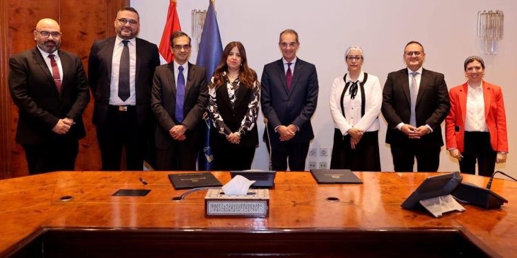 بميزانية 1.7 مليار دولار.. تدريب 400 الف علي التكنولوجيا الرقمية