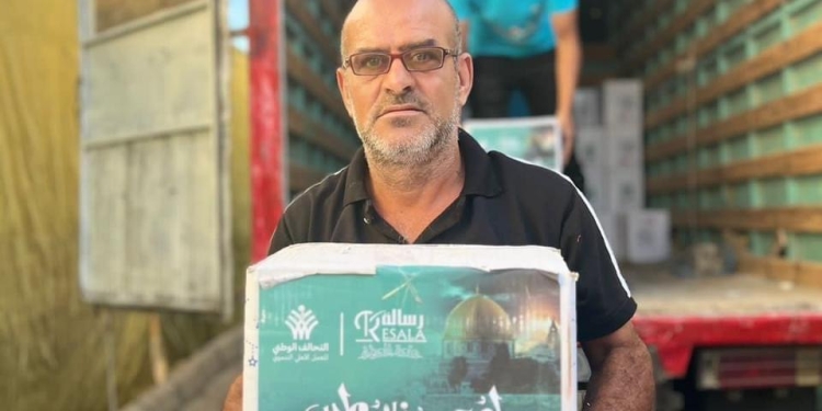 قوافل وزارة الشباب والرياضة تتفقد أماكن إيواء الأشقاء الفلسطينيين