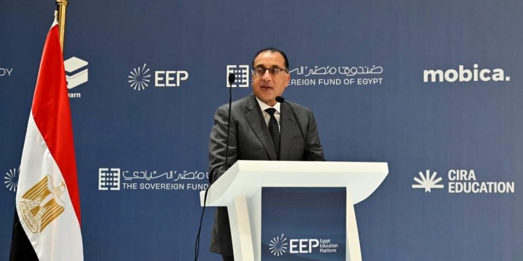 خلال افتتاحه مجمع المدارس بـ "أرض القرية الكونية".. «مدبولي» يتفقّد الأنشطة التعليمية