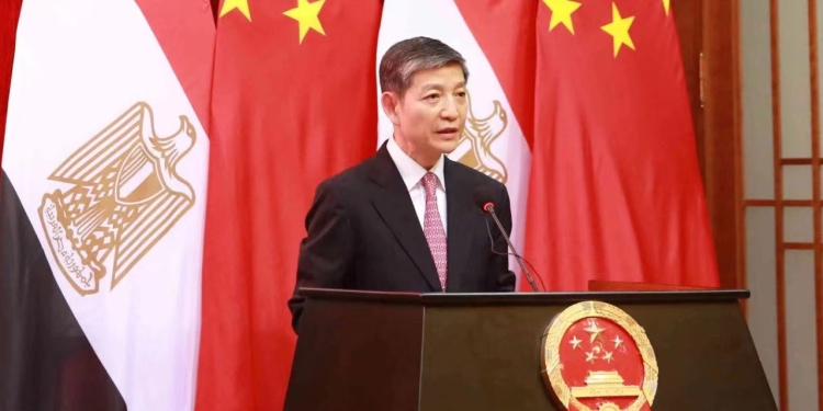 السفير الصيني يكتب التعاون في بناء "الحزام والطريق" بجودة عالية يضخ حيوية جديدة للتعاون الصيني المصري