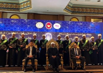 رئيس جامعة الأزهر يشهد حفل تخريج دفعة جديدة من طلاب تايلاند
