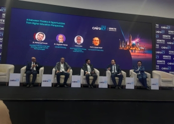 رئيس جامعة مصر للمعلوماتية:ضرورة وصع قواعد لاستخدام تقنيات الاتصالات والذكاء الاصطناعي 