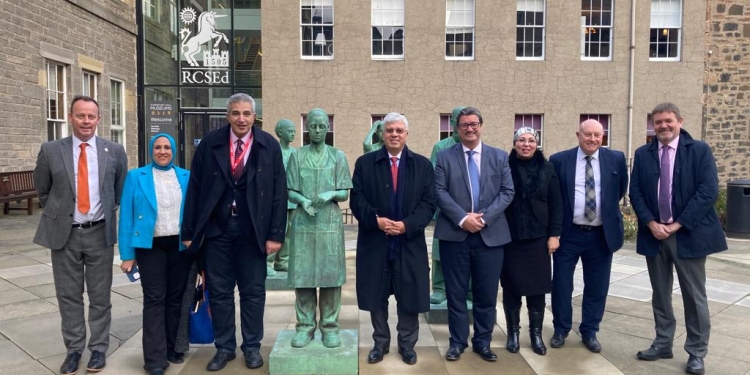 إنشاء فرع للكلية الملكية للجراحين بأدنبرة بالعاصمة الإدارية الجديدة