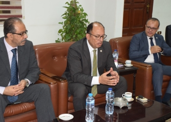 رئيس جامعة حلوان يتفقد كليتي التربية الرياضية والفنون التطبيقية