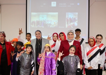 بالصور.. الأكاديمية المهنية للمعلمين تنظم احتفالية "معلم قادر باختلاف"