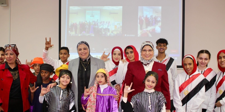 بالصور.. الأكاديمية المهنية للمعلمين تنظم احتفالية "معلم قادر باختلاف"