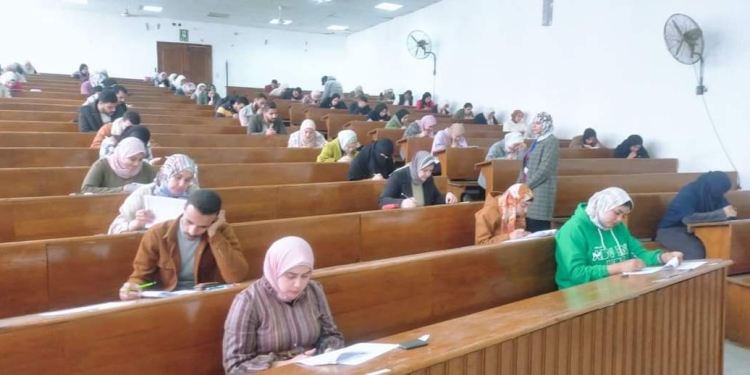 بدء الاختبارات بكليتي الألسن والتمريض بجامعة قناة السويس