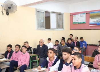 وزير التعليم: لابد من جذب المرأة الأمية للتعليم والقضاء على إحساسها بالقلق