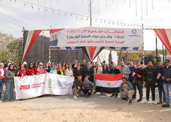 رئيس جامعة الجلالة والعاملين يرافقون الطلاب للإدلاء بأصواتهم في الانتخابات
