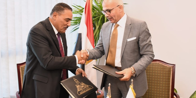 بروتوكول تعاون بين جامعة عين شمس ومحافظة مطروح