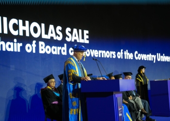 تخريج أول دفعة من طلاب جامعة كوفنتري إحدى جامعات المعرفة الدولية في مصر بالعاصمة الإدارية.. صور