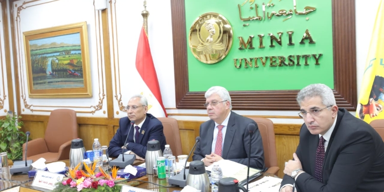 خطة الجامعات لامتحانات الفصل الدراسي الأول