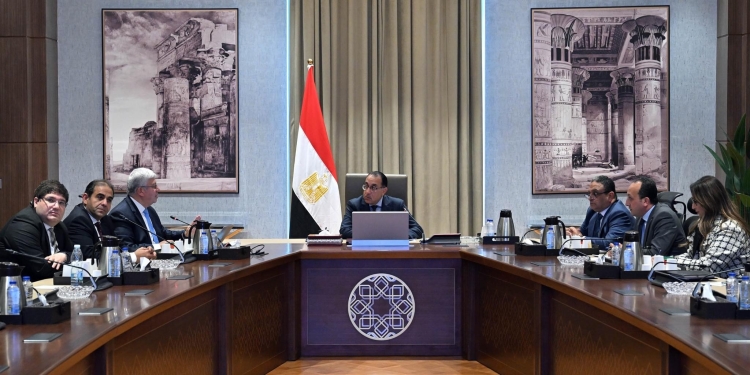 مدبولي يتابع مع وزير التعليم العالي معدلات الالتحاق بالجامعات وخطة تطوير التعليم التكنولوجي في مصر