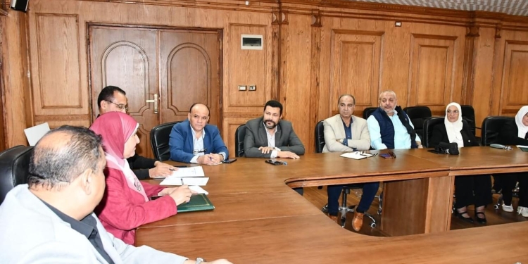 مجلس جامعة قناة السويس يناقش آليات انضمام العاملين بمنظومة التأمين الصحي الشامل
