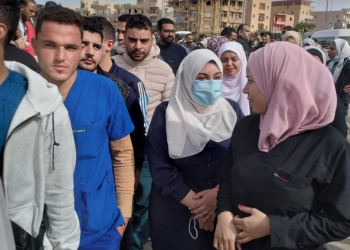 أطباء وموظفي مستشفي بدر الجامعي يشاركوا في الانتخابات الرئاسية