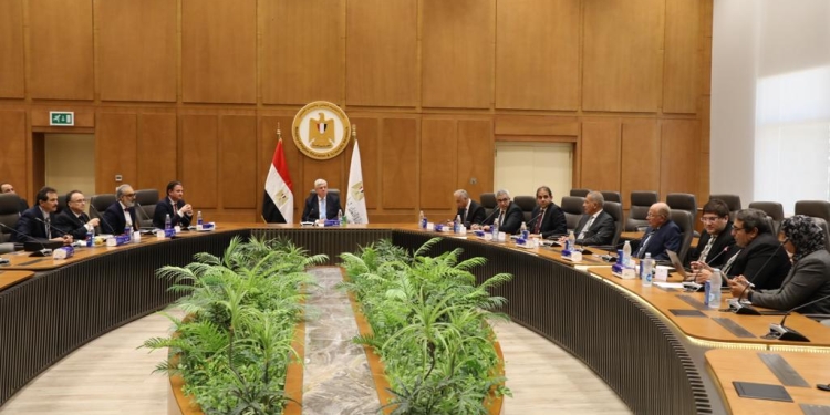 لانشاء مركز بحثي لتطوير التعليم الطبي..مذكرة تفاهم بين جامعتي تكساس و باديا