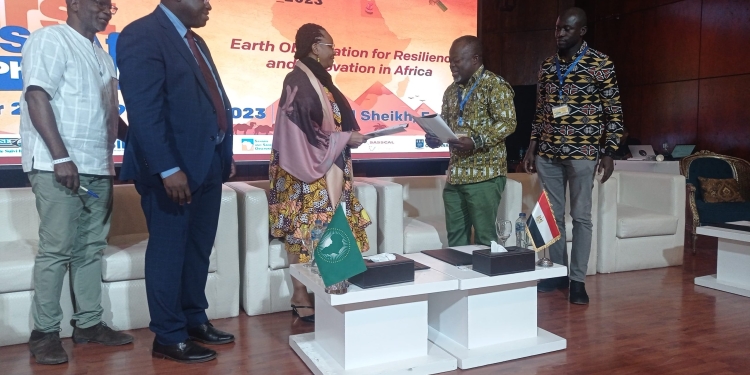 المنتدى الإقليمي لبرنامج جيمس يوصي بشراكات للقطاع الخاص وتشجيع  المرأة لتعلم تقنيات الاستشعار من البُعد