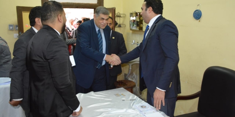 رئيس لجنة الصحة بمجلس النواب يدلي بصوته في الانتخابات الرئاسية خلال أول أيام الاقتراع