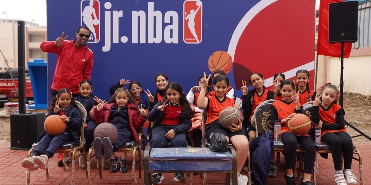 NBA والاتحاد المصري لكرة السلة يتفقا على تجهيز 30 مدرسة بالغربية 