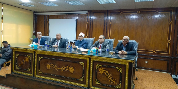 رئيس جامعة الأزهر يلتقي عمداء كليات الوجه البحري في كلية اللغة العربية