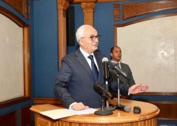 التربية والتعليم: تسجيل بيانات الطلاب الكترونياً وتطبيق الغياب الإليكتروني