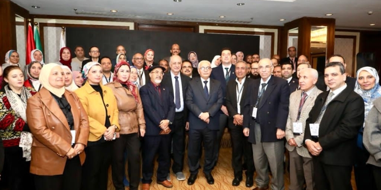 وزير التربية والتعليم يشهد حفل إطلاق الدورات التدريبية لمشروع الشهادات الدولية المهنية في التدريس