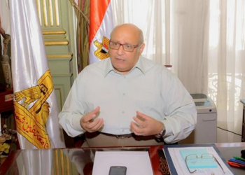 الدكتور عبدالوهاب عزت.. جراح الجامعات الخاصة الجديد