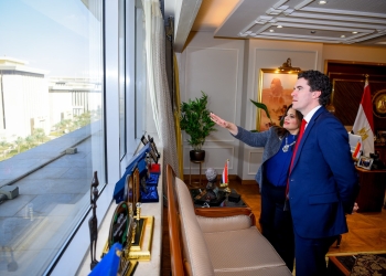 وزيرة الهجرة مع نائب وزير الهجرة الاسترالى