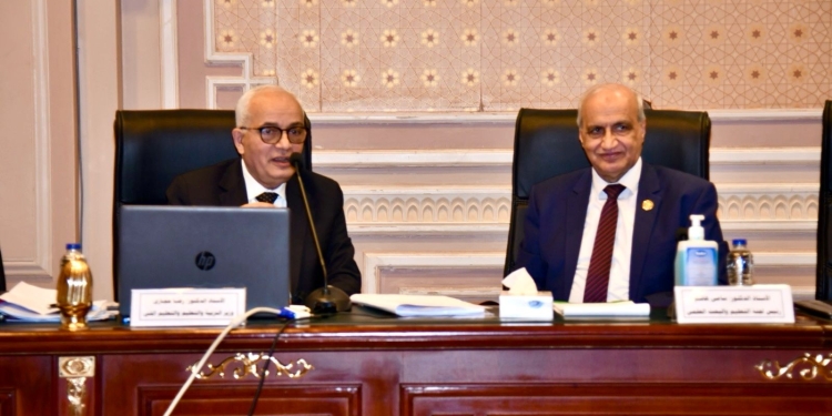 خطة التعليم 2024\ 2029.. والتوسع في مدارس التكنولوجيا التطبيقية أمام مجلس النواب