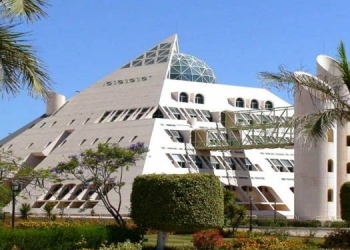 إصدار أول مجلة علمية لنشر الأبحاث المعملية والمرجعية لمدينة الأبحاث العلمية