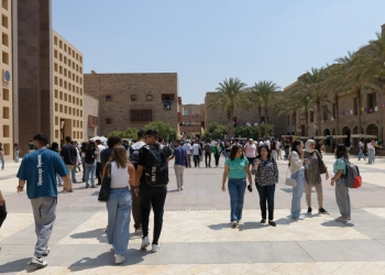 الأمريكية بالقاهرة تفوز كأفضل جامعة خالية من التدخين في المنطقة العربية