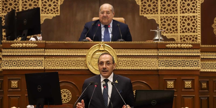أكثر عدالة ومرونة.. نائب بالشيوخ ينتقد تأجيل تطبيق البكالوريا المصرية 3 سنوات