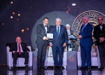 وزير التعليم العالي يشهد حفل تخرج الحاصلين على الدراسات العليا بالأكاديمية العربية للعلوم