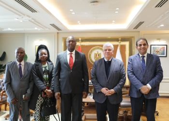 وزير التعليم العالي يبحث مع سفير الكونغو الديموقراطية التعاون في مجال البحث العلمي