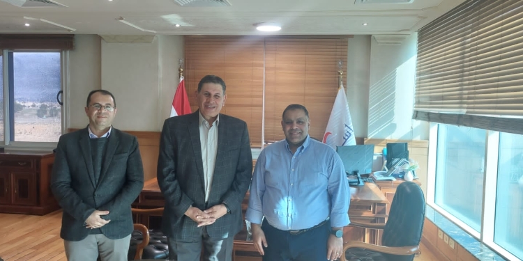 التعـليم العالي: البدء في خطوات إنتاج دواءين مصريين جديدين