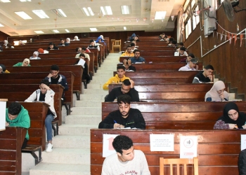 انتظام امتحانات الفصل الدراسي الأول بجامعة القناة