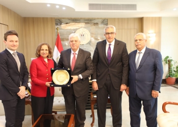 سفيرة كولومبيا تشيد بالطفرة التي حققتها مصر في البحث العلمي