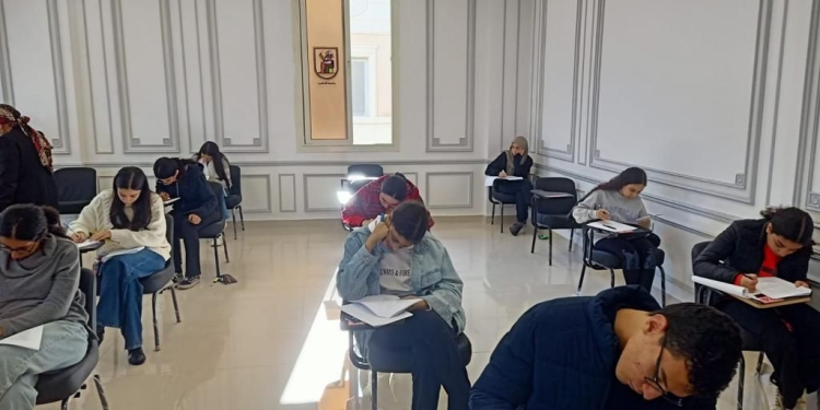 بدء امتحانات أول فصل دراسي فى البرامج الدراسية لطلاب جامعة القاهرة الدولية