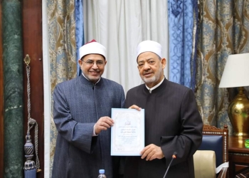 رئيس الجامعة يهنئ شيخ الأزهر الشريف بمناسبة يوم مولده