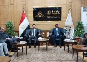 رئيس جامعة بنها يبحث مع سفير تشاد زيادة أعداد الطلاب الوافدين