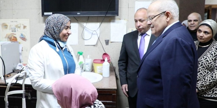 جامعة القاهرة تحتفل بعيد العلم الـ 18 بتكريم عدد من الوزراء والشخصيات العامة ورجال الدولة و60 من علمائها