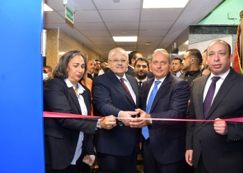 رئيس جامعة القاهرة يفتتح عددًا من مشروعات التجديد والتطوير بمستشفى قصر العيني