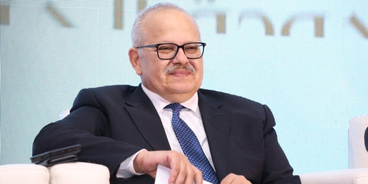 جامعة القاهرة تشارك فى فعاليات الدورة 55 لمعرض القاهرة الدولى للكتاب