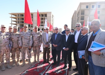 بتكلفة مليار و 110 مليون جنيه..عاشور يتفقد الأعمال الإنشائية بفرع جامعة السويس بجنوب سيناء