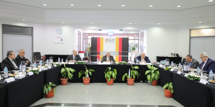 التعليم العالي توافق على تحويل الطلاب العائدين من روسيا والسودان للجامعات الخاصة والأهلية بالفصل الدراسي الثاني