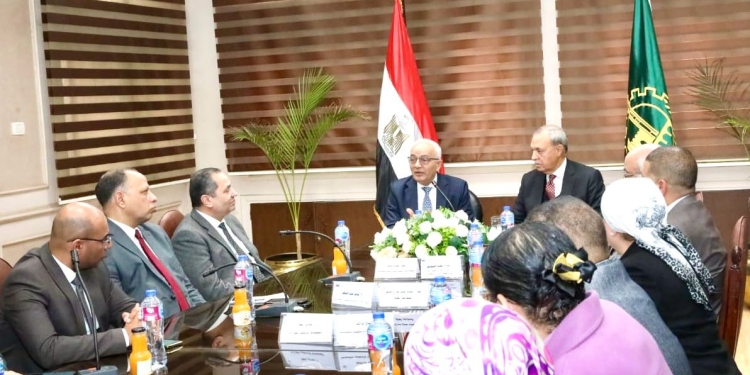تفاصيل اجتماع "حجازي" و"الهجان" لمتابعة انتظام الترم الثانى بالقليوبية